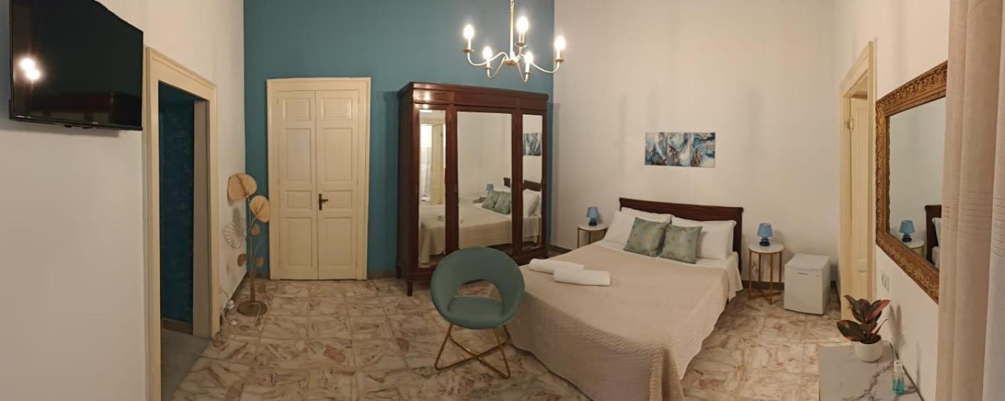 Baroque Bed and Breakfast Acireale Buitenkant foto