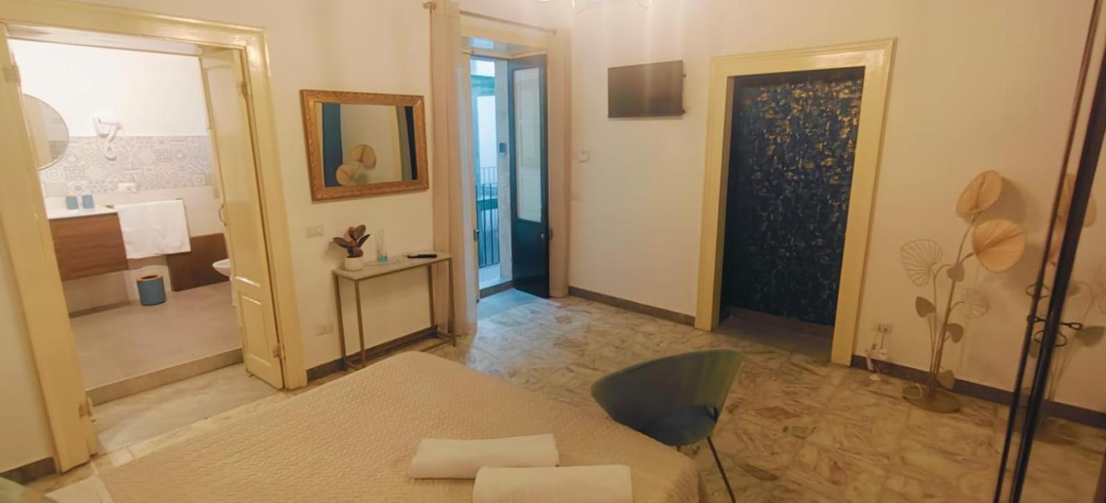 Baroque Bed and Breakfast Acireale Buitenkant foto